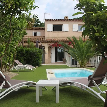 別荘 Augustina サント・マキシム